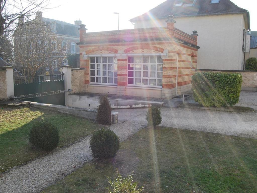 Gite La Tour Boileau Troyes Exterior photo